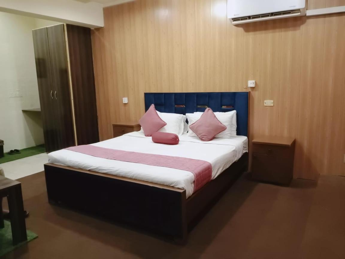 Westin Suites Lahor Oda fotoğraf